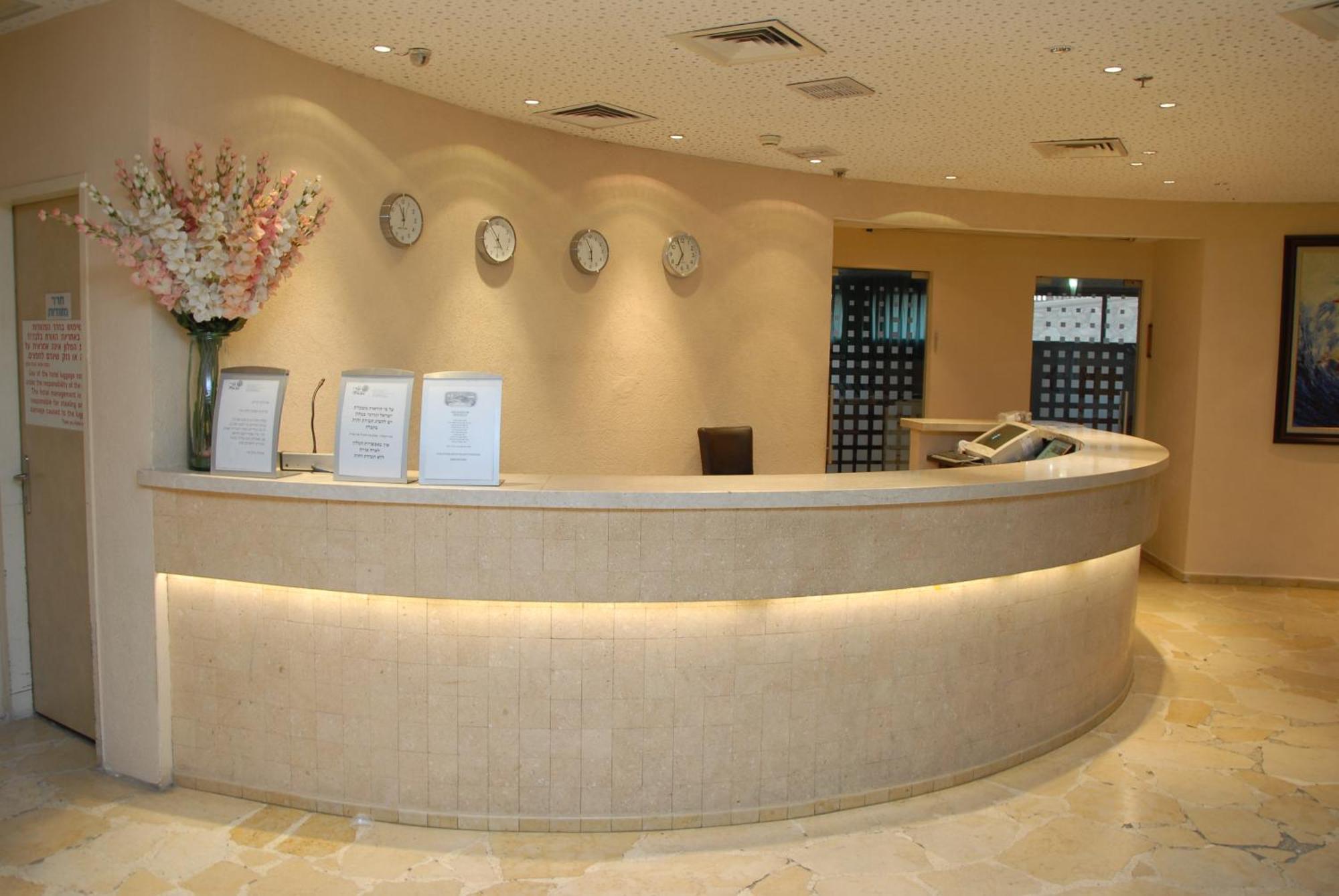 Adi Hotel Eilat Exterior photo